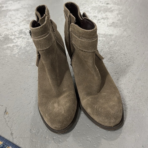 Guess Suede booties - Picture 2 of 5
